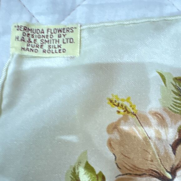 Vintage Bermuda Hibiscus Silk Scarf  H. A. & E. Smith - Picture 3 of 4